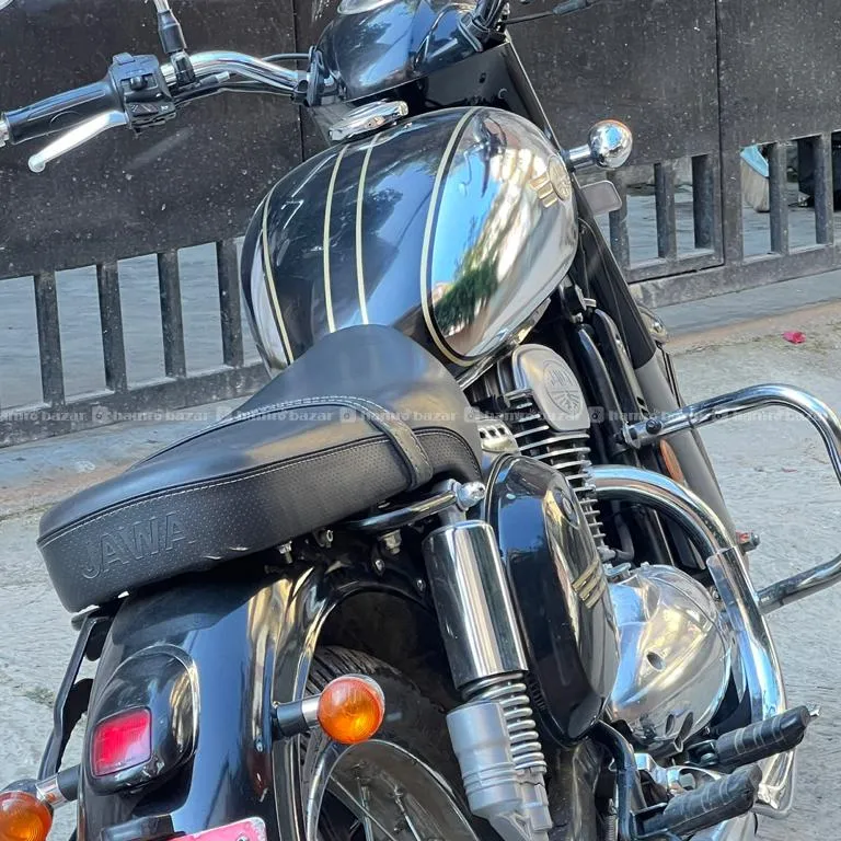 Jawa 300 Classic for Rs.400000 - Hamrobazar