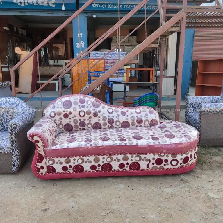 hamrobazaar.com