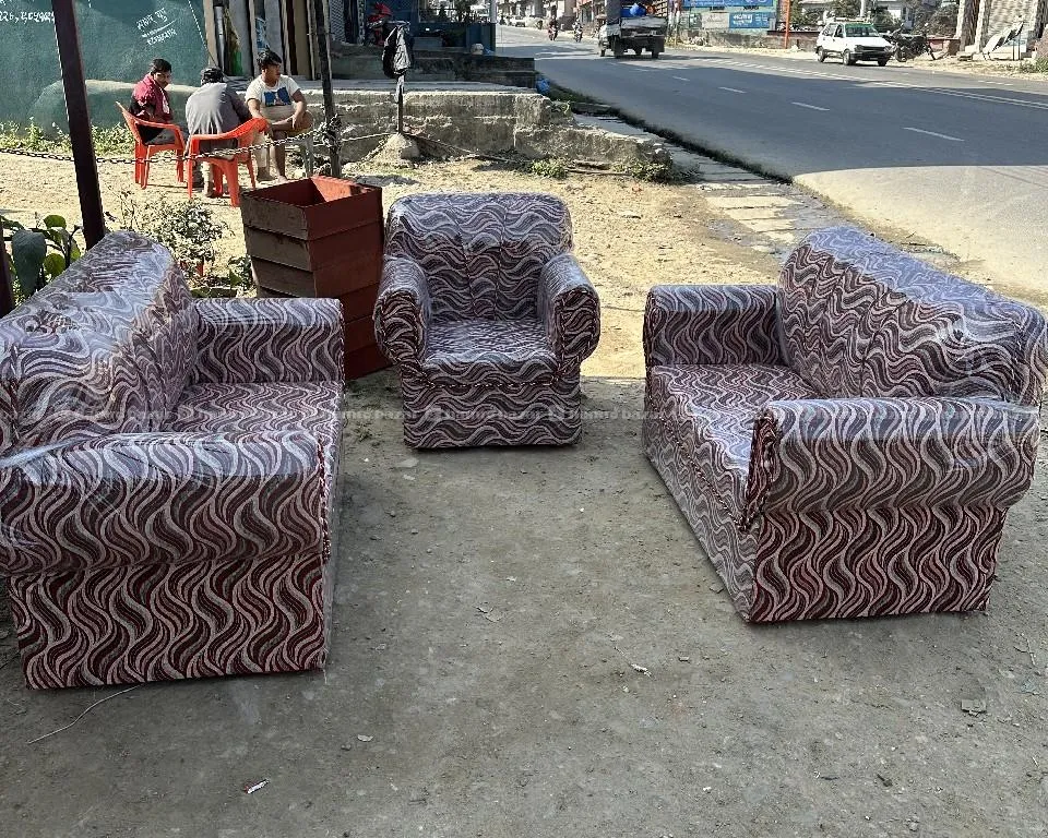 hamrobazaar.com