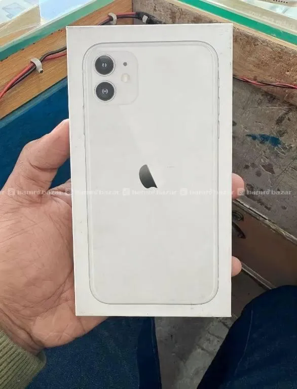 IPHONE 11 (128GB) 93% BATTERY HEALTH [ALL WORKING] 3