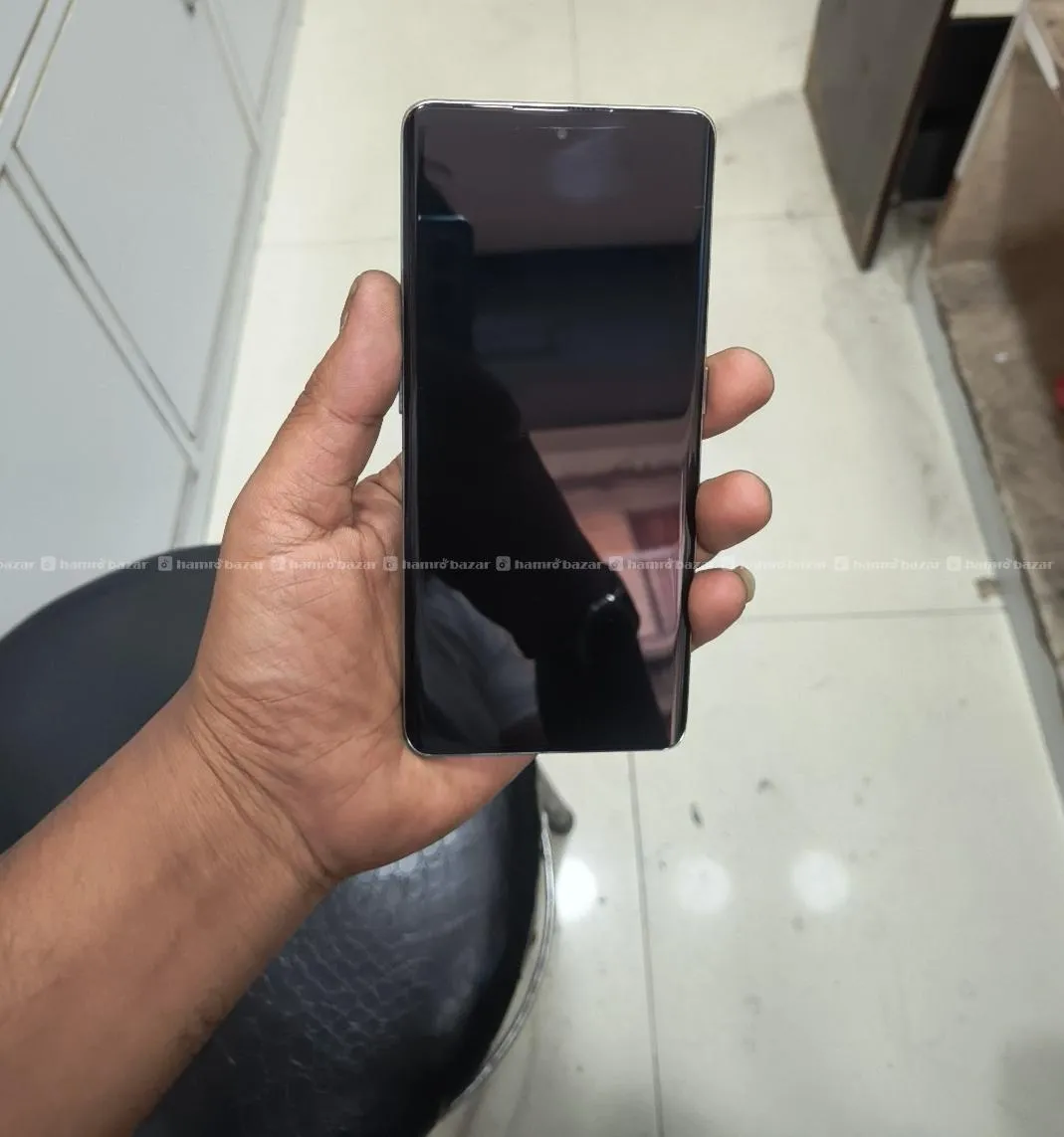oppo Reno 8t light White colors 2