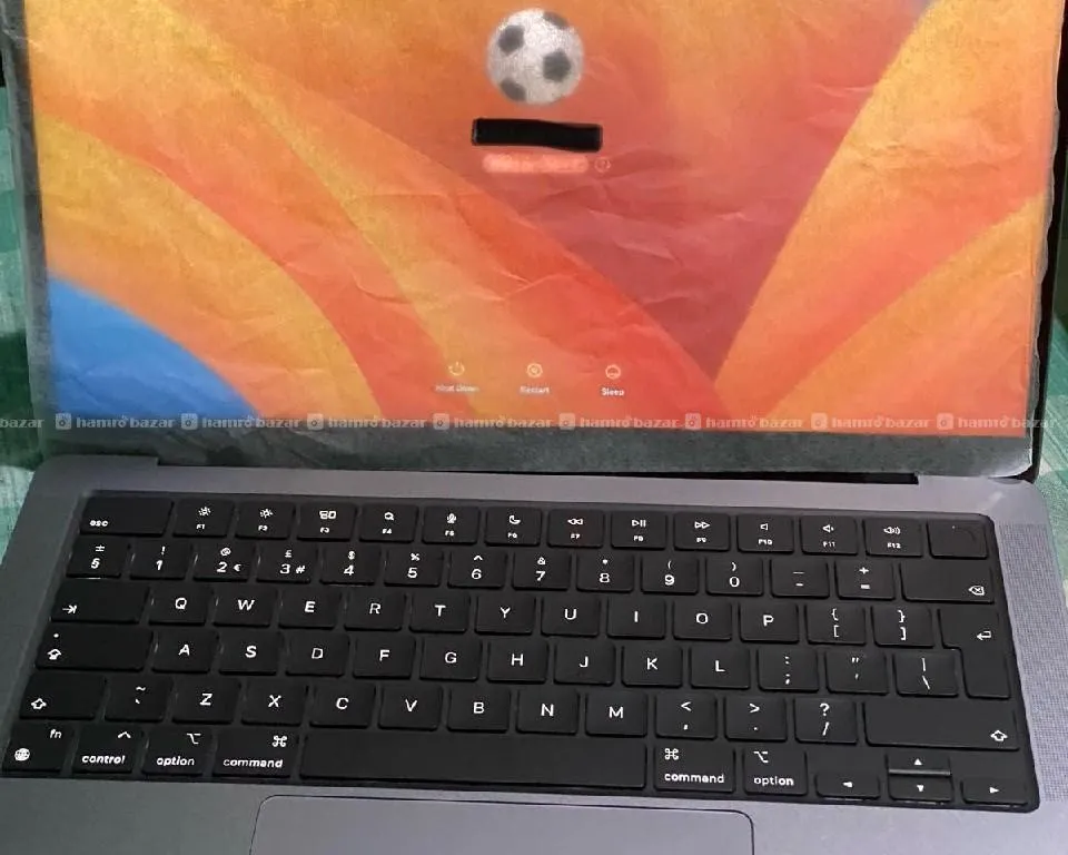 macbook pro m3 2023 14 "8 gb 2