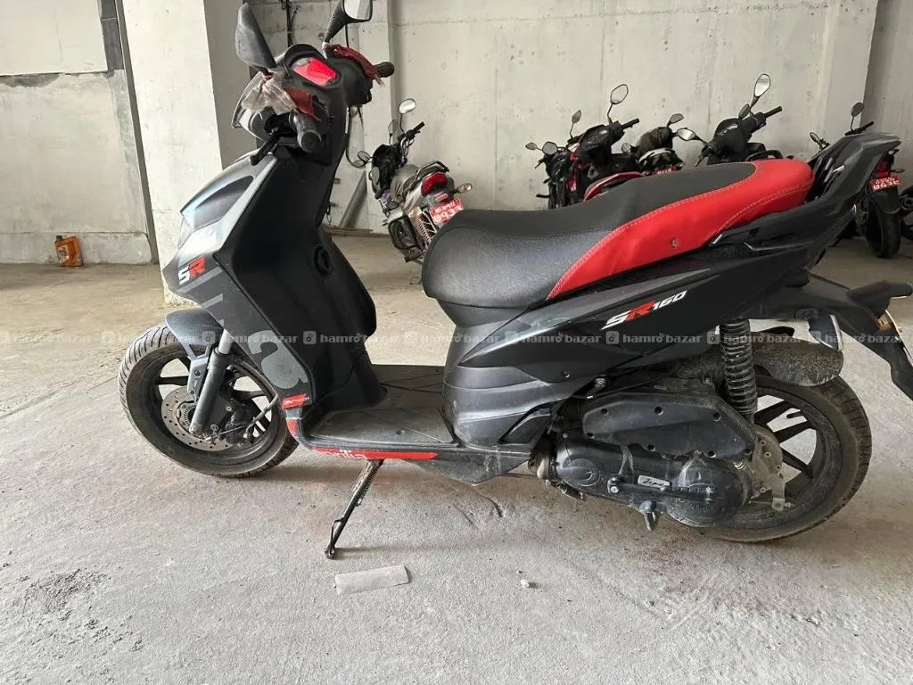Aprila scooter Aprilia 160 5