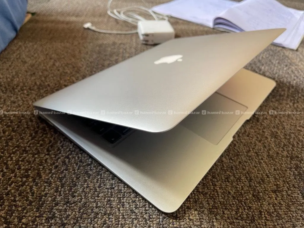 SALE】MacBook Air 2014 13インチ 華々しく 8/256