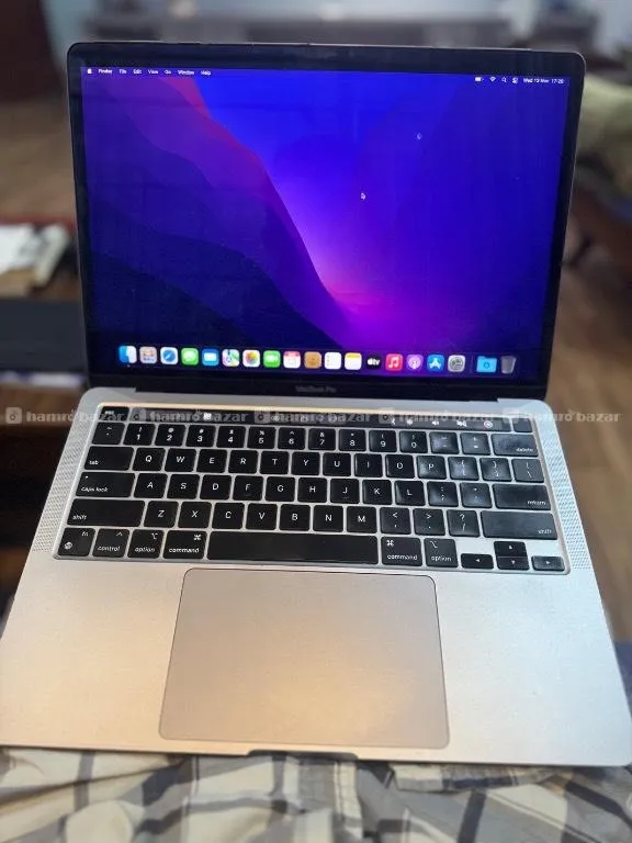 MacBookPro (13-inch, 2017) 、Magic Mouse2（Magic Mouse - Wikipedia）