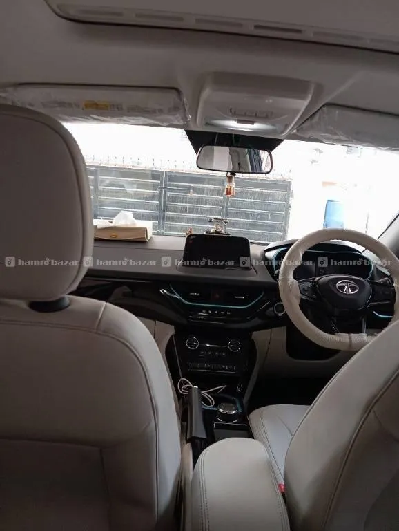 Car /Car Hire Service /Car Rent / Car Rental 5