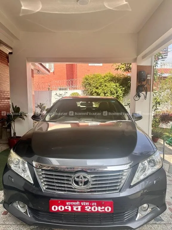 Toyota Camry 1