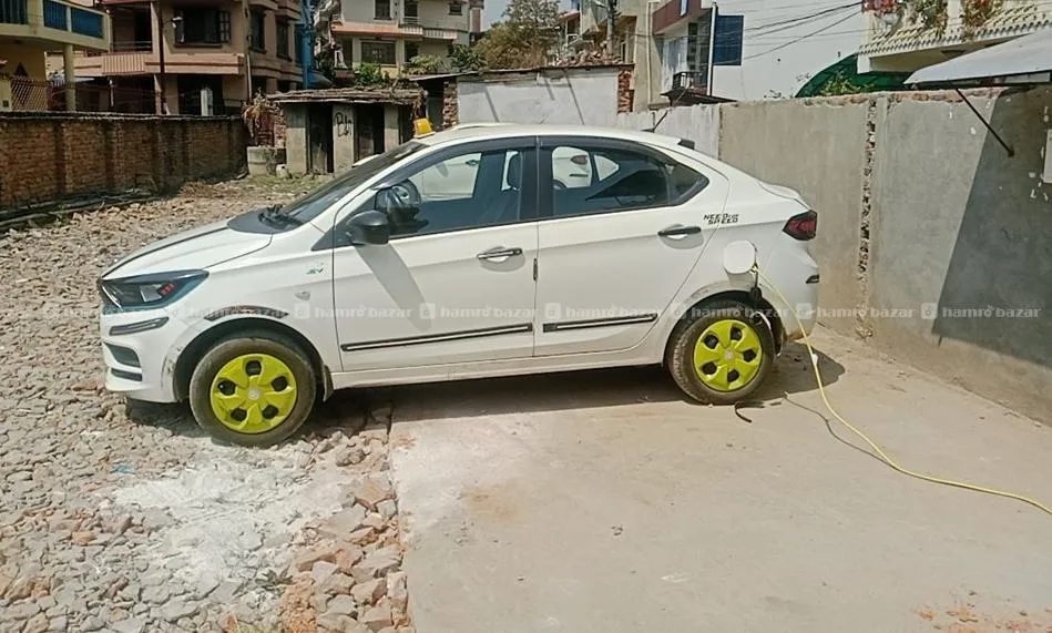 ev taxi driver chahiyo 2