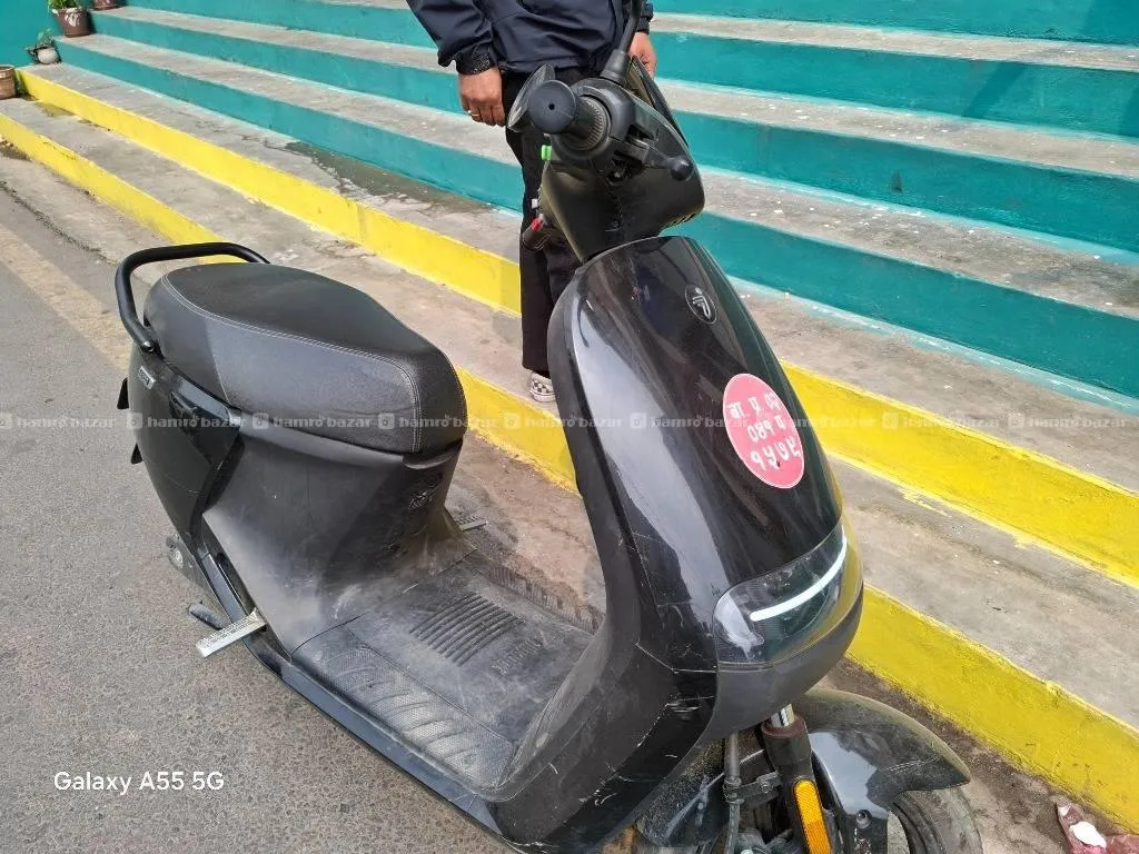 Segway E100, Electric Scooter - Photo 1