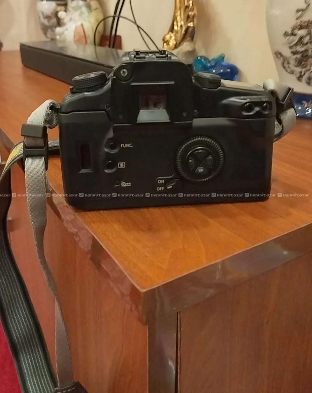 canon EOS ELAN 7E Camera