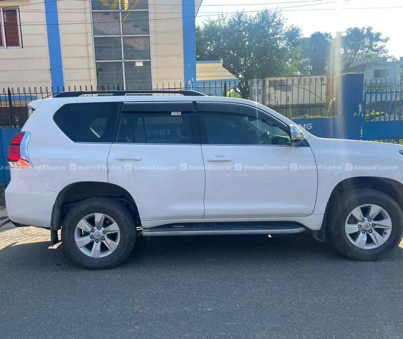 Prado 2022 Vx Single Owner Brand New Conditions 2
