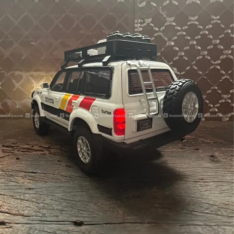 TOYOTA LAND CRUISER LC 80 DIECAST MODEL 4