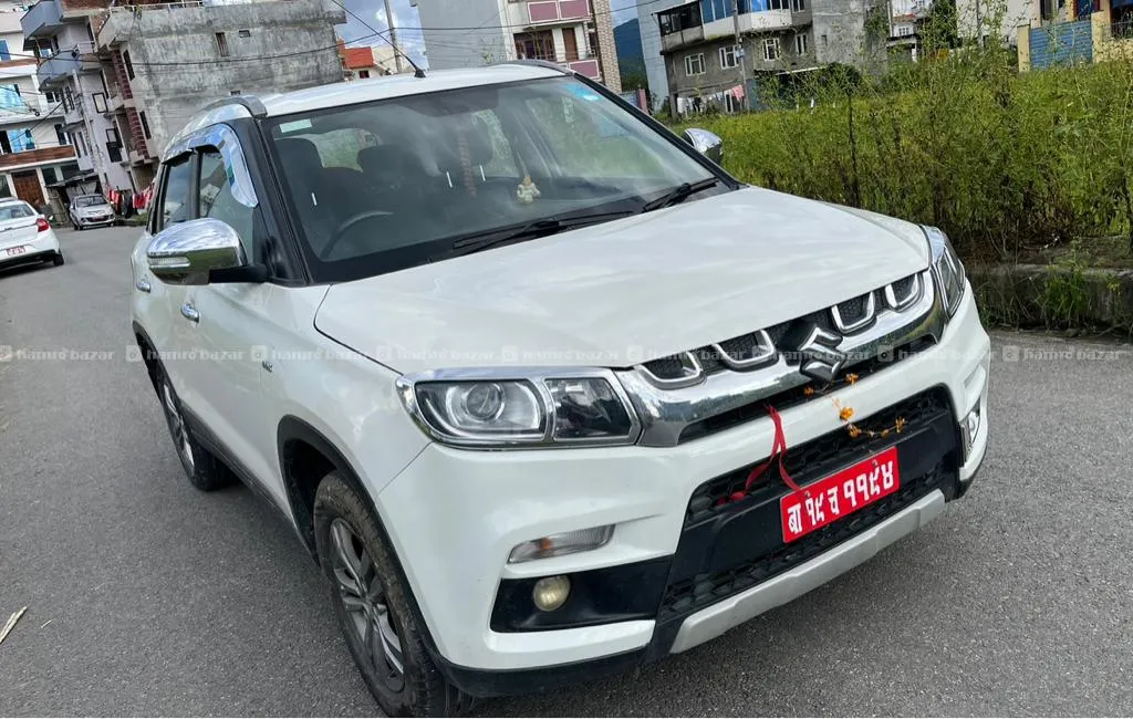 SUZUKI BREZZA
