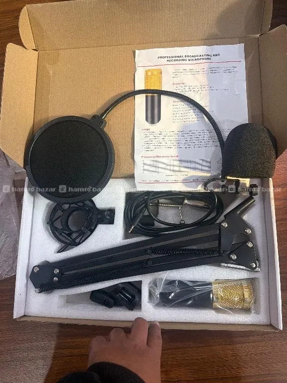 BM800 condenser mic + v8 plus sound card