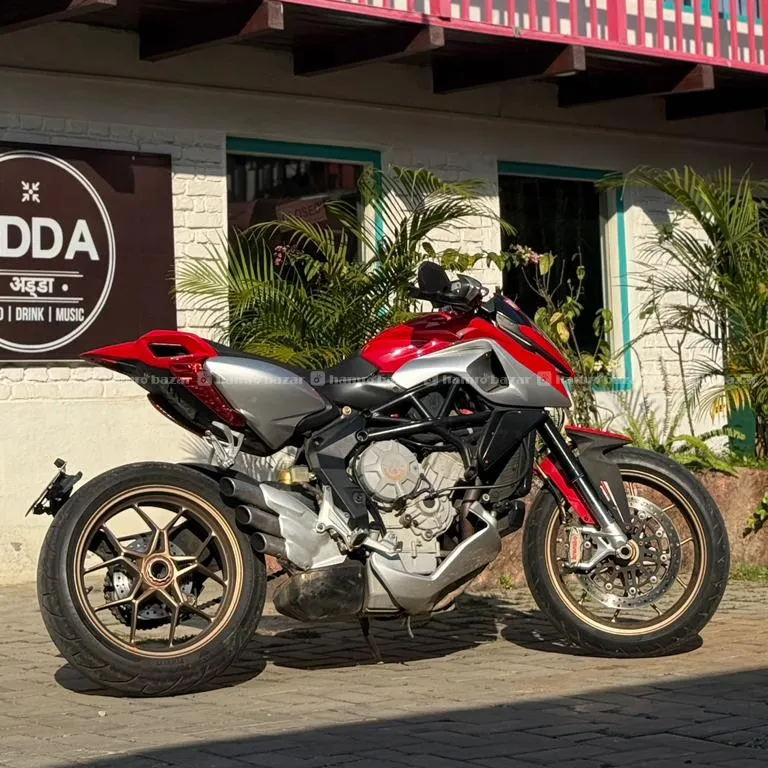 MV Agusta Rivale800