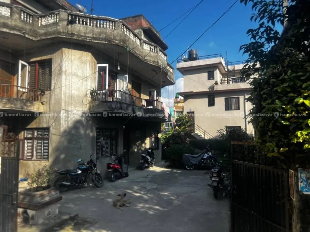 A 2.5 Storied House on 9.5 Aan for Sale at Balkot2 5