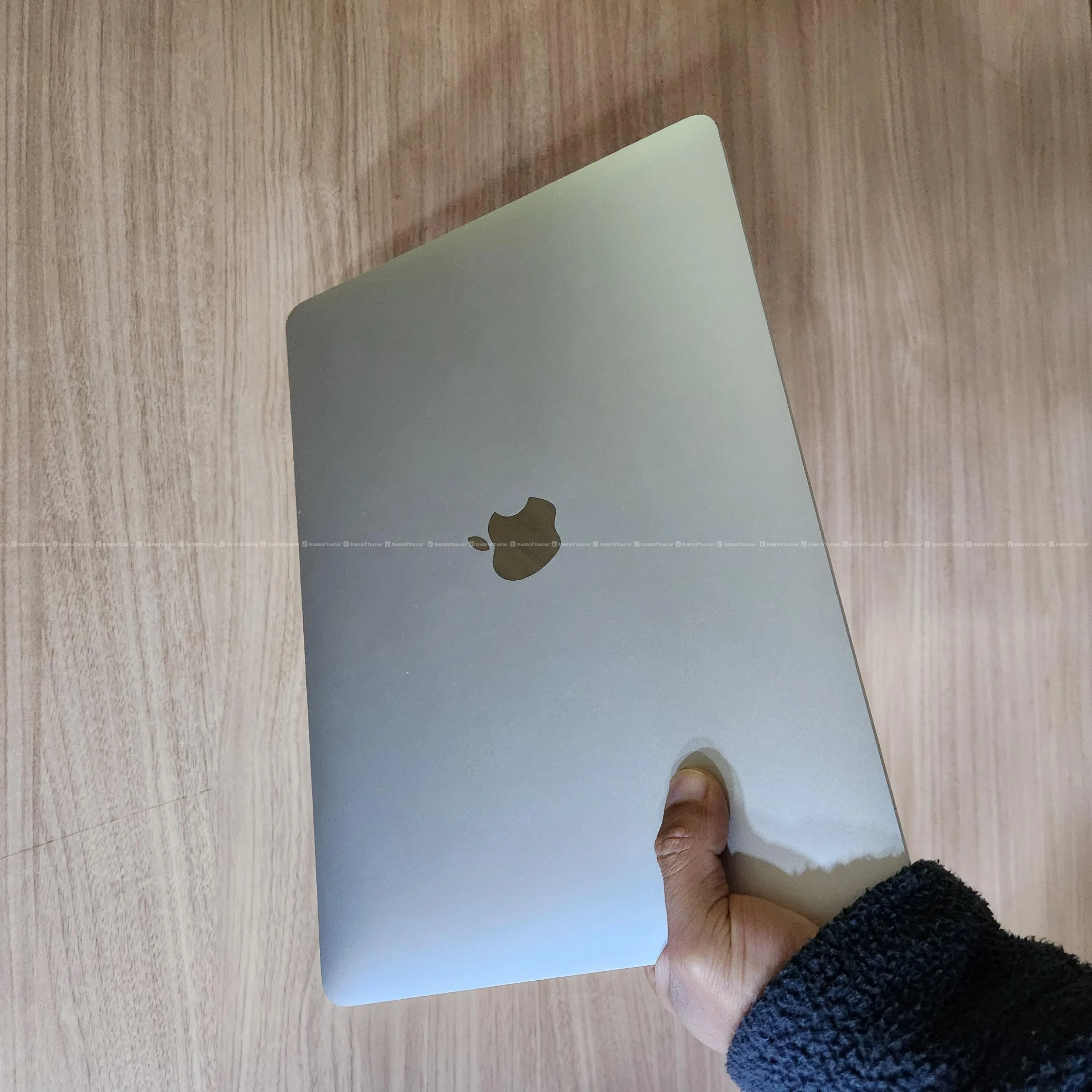Less-used MacBook Pro i5 2020/16GB/512GB