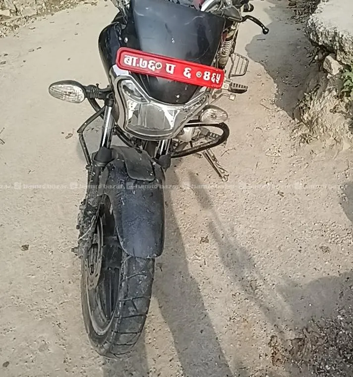 bajaj v15