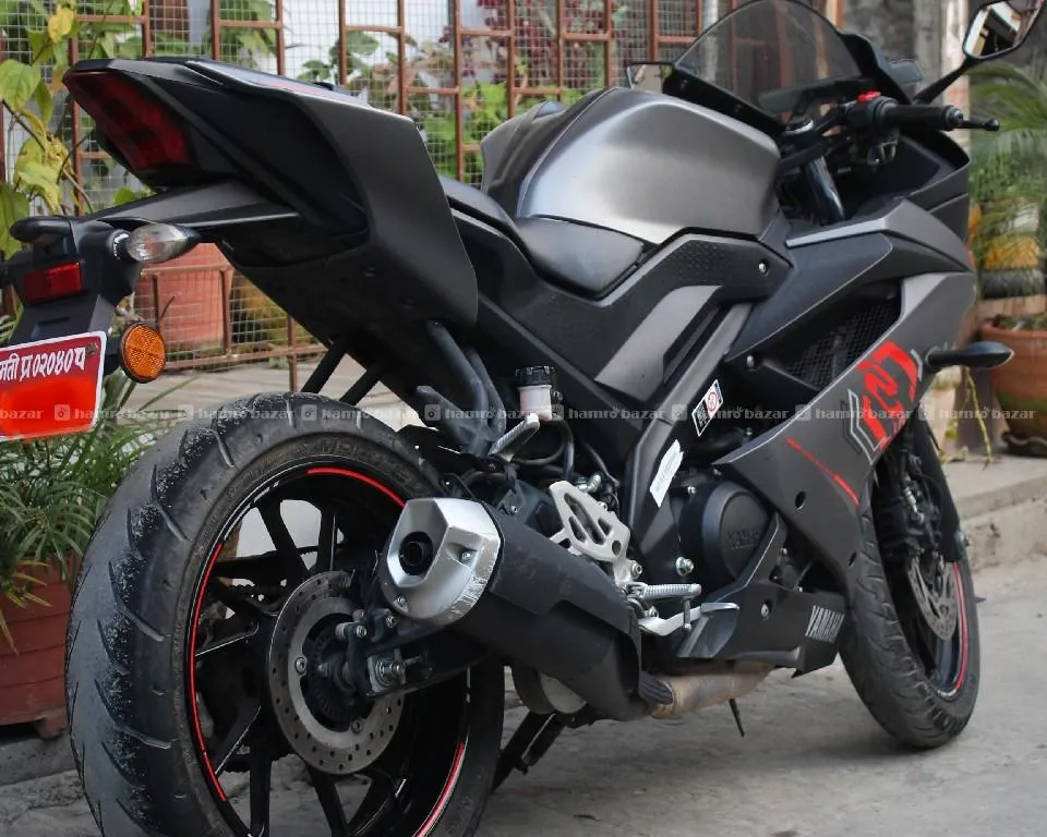 R15 V3 Single hand Fresh condition