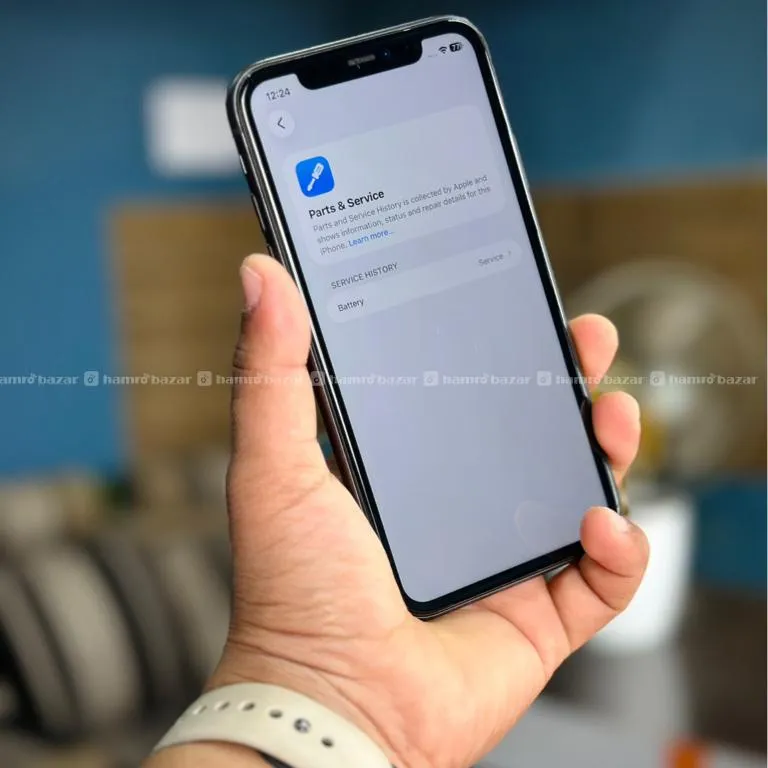 iPhone 11 128Gb on sale 4