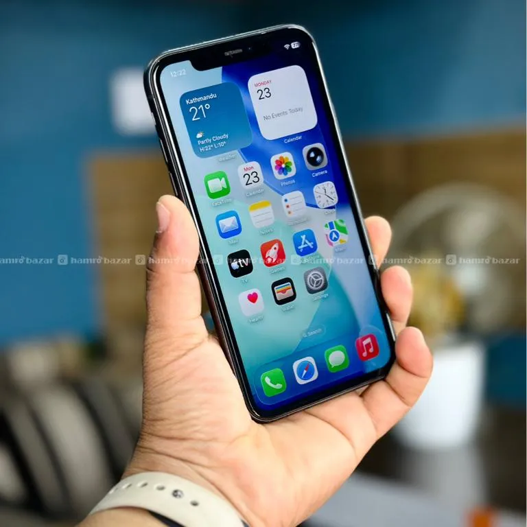 iPhone 11 128Gb on sale 5