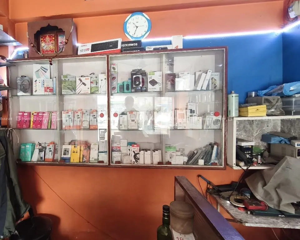 Mobileshop on sell kuleshwor main road mai parcha 4