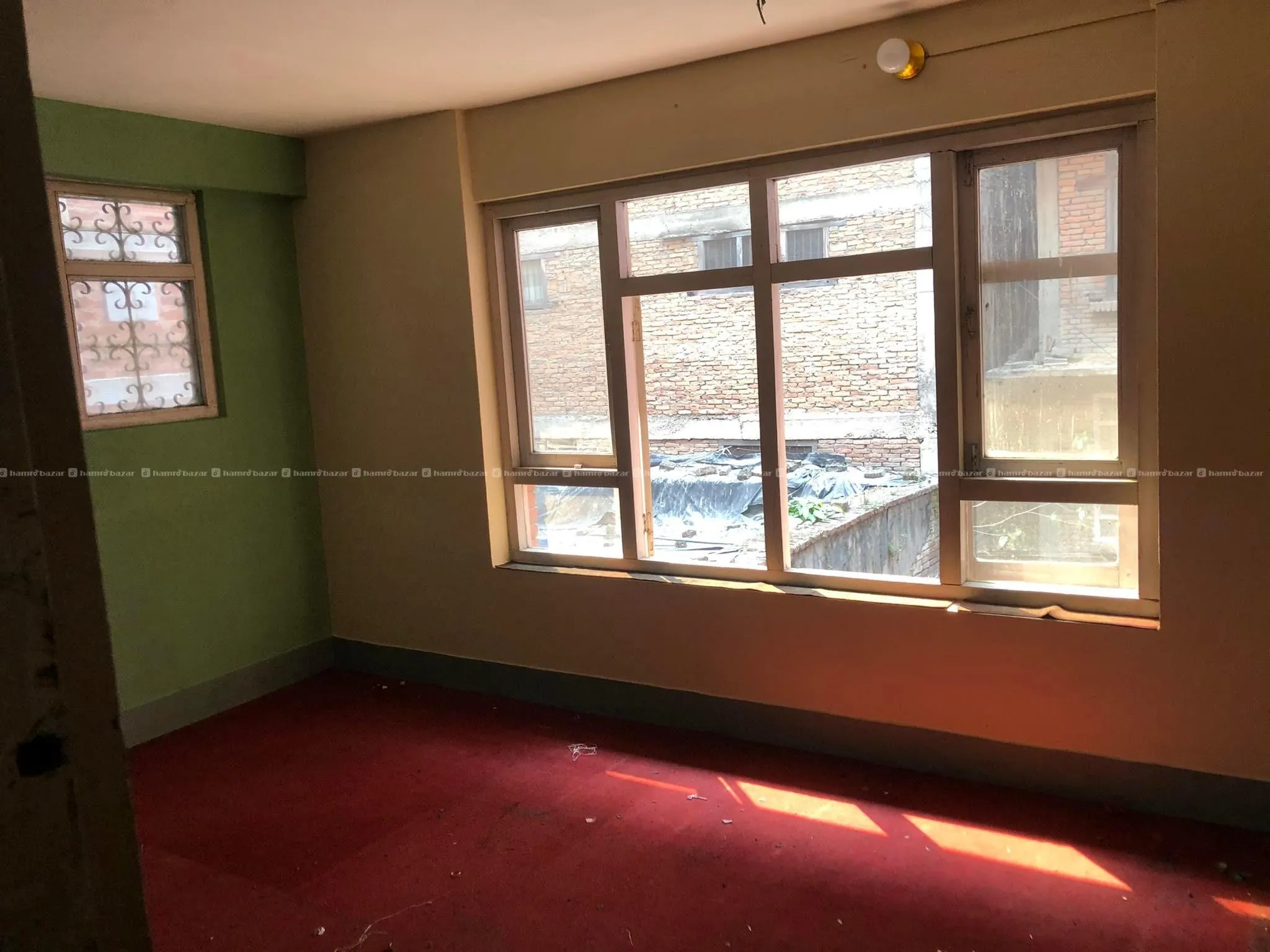 ROOM ON RENT AT NEWROAD 1
