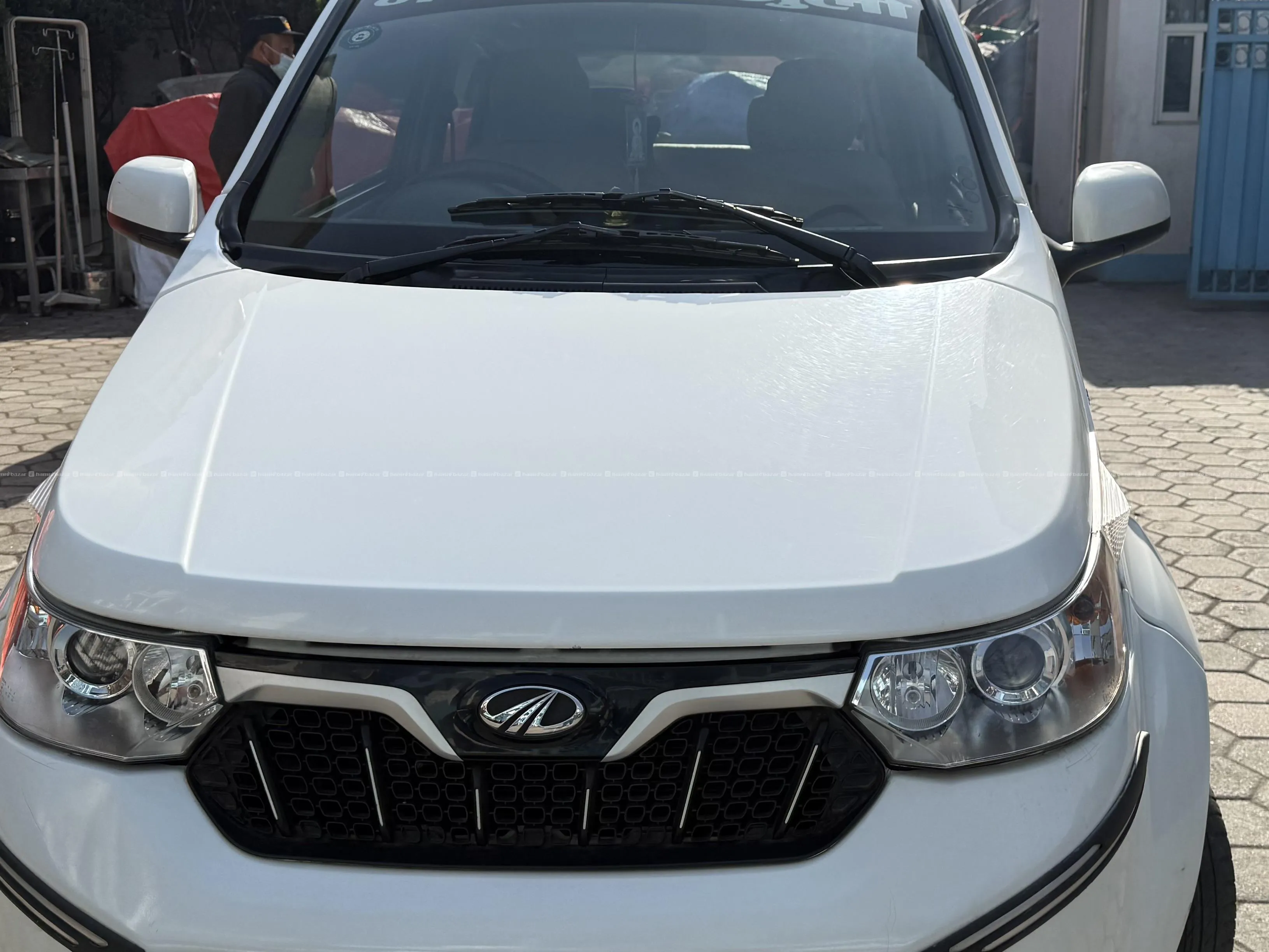 Mahindra e2 o plus ev - Photo 1
