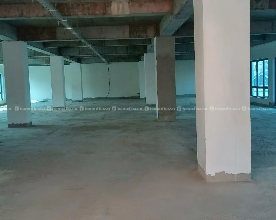 Ground floor space  for rent in Mandikatar