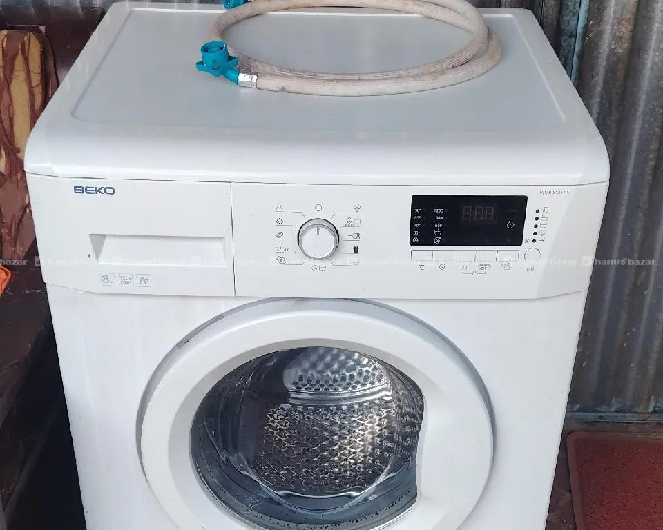 8kg Beko fully automatic washing machine
3years us