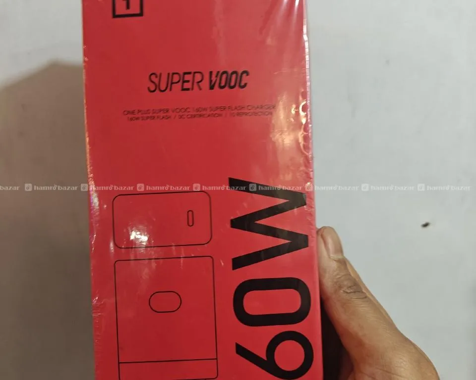 160 watt OnePlus charger