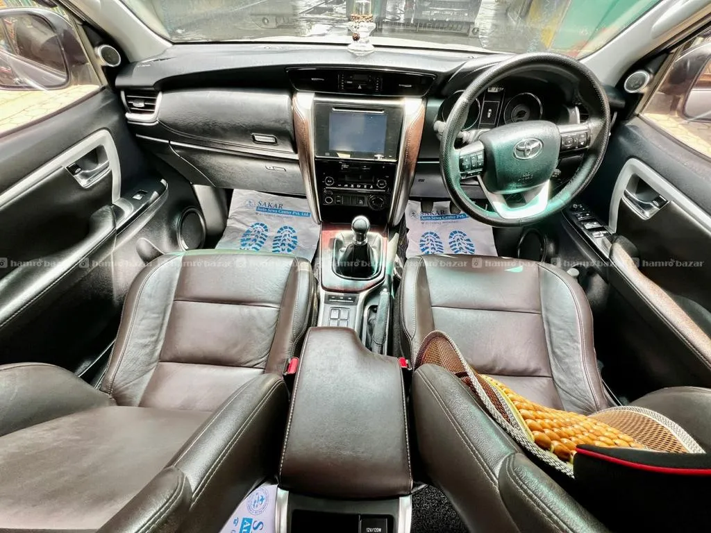 Toyota Fortuner 2