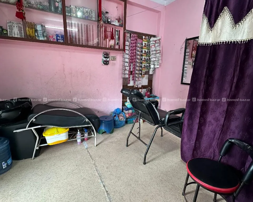 cosmetic & parlor for sale 3