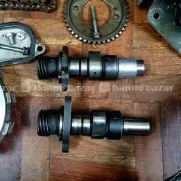 Suzuki GN 250 Original head with other parts 2