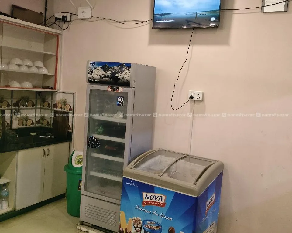 URGENT SALE FOR JUICE SHOP. Contact: 9817645714 2