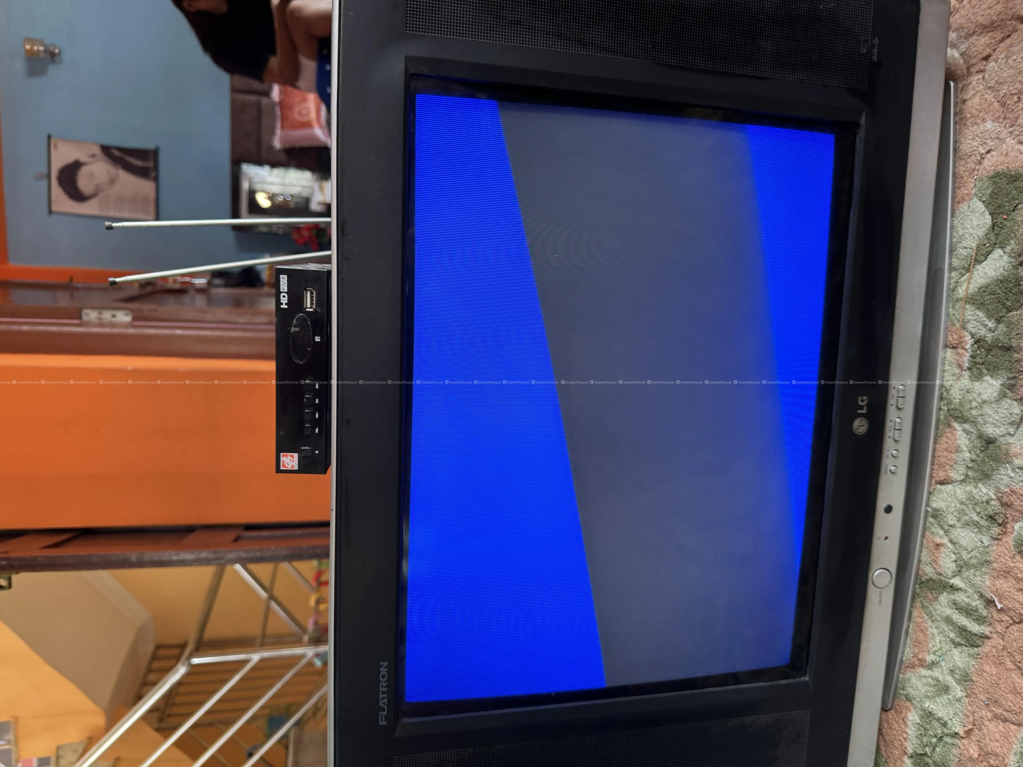LG Flatron 21" CRT TV 6