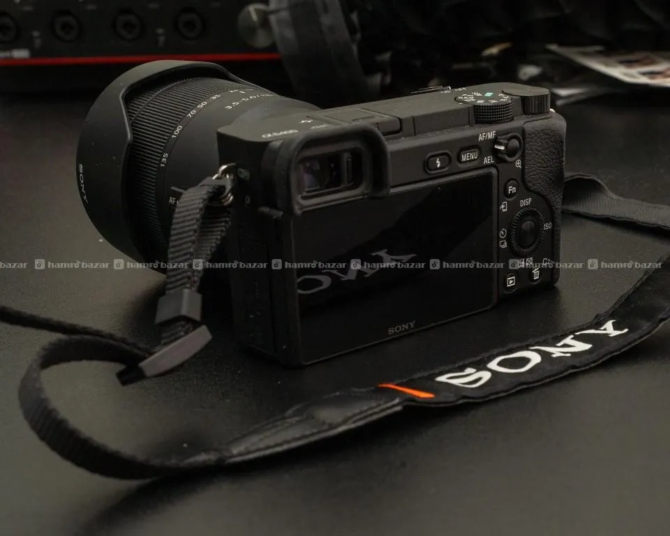 Sony A6400 Camera with 18-135 mm Zoom Lens 2