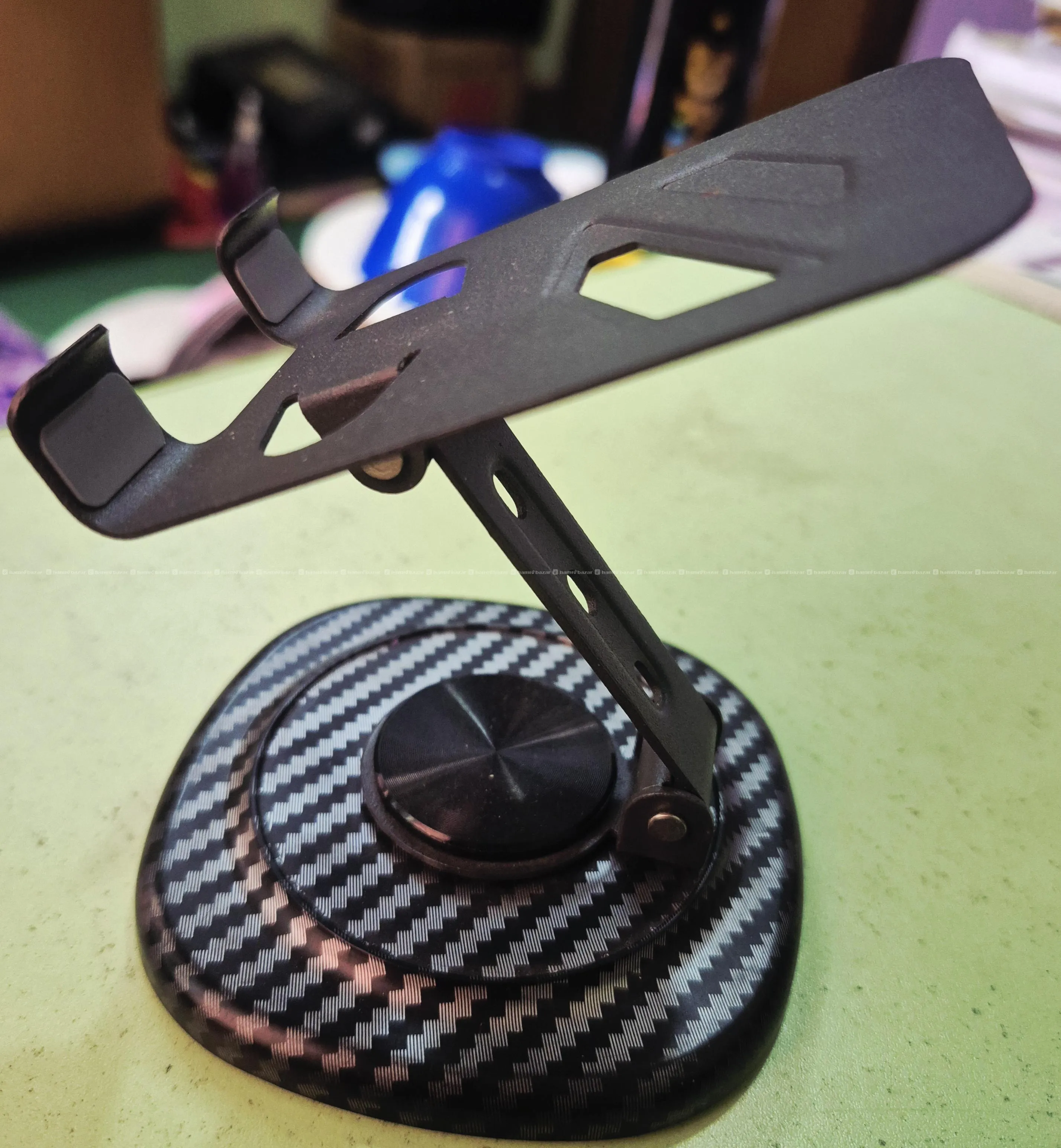 MOBILE STAND ON SALE 3
