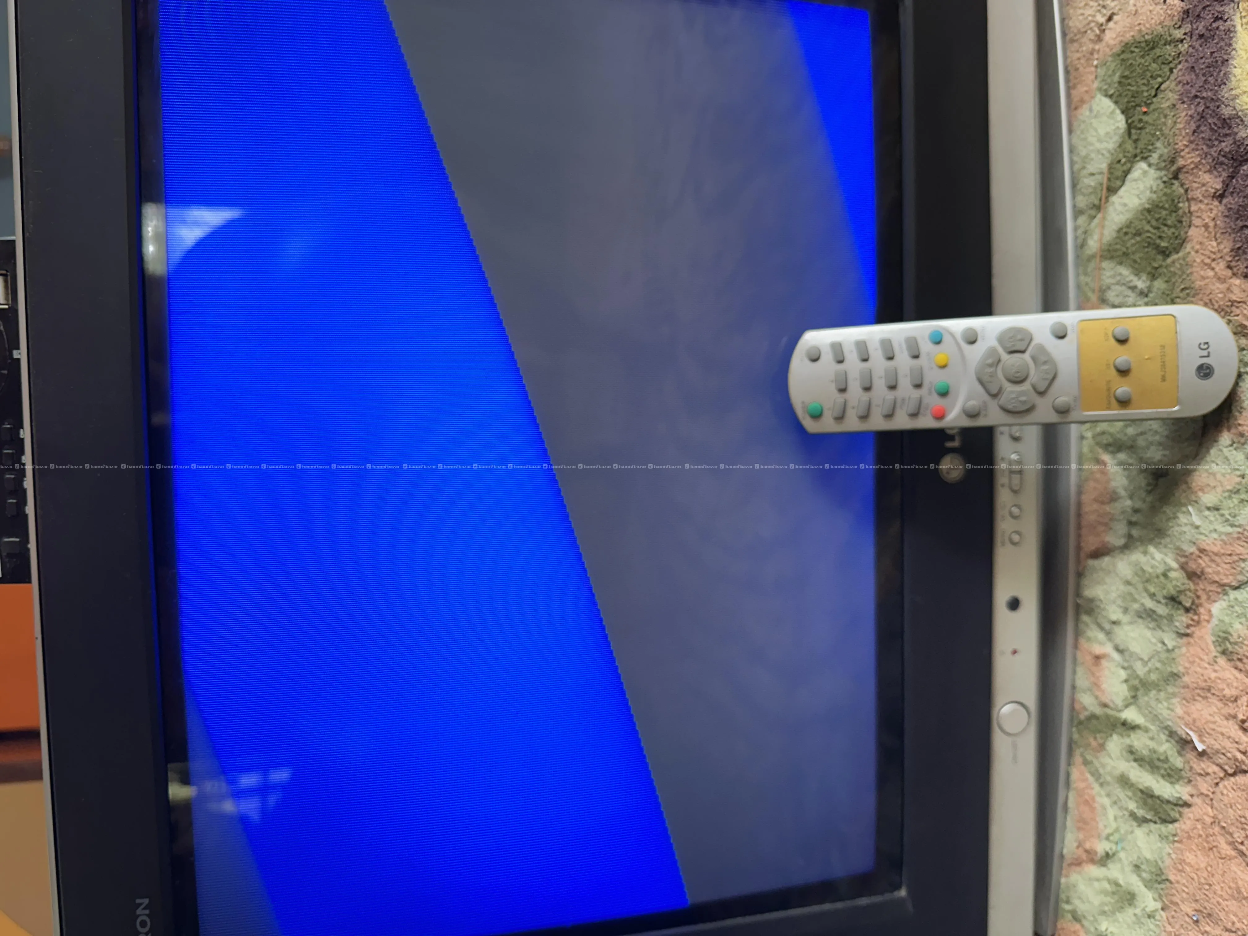 LG Flatron 21" CRT TV 4