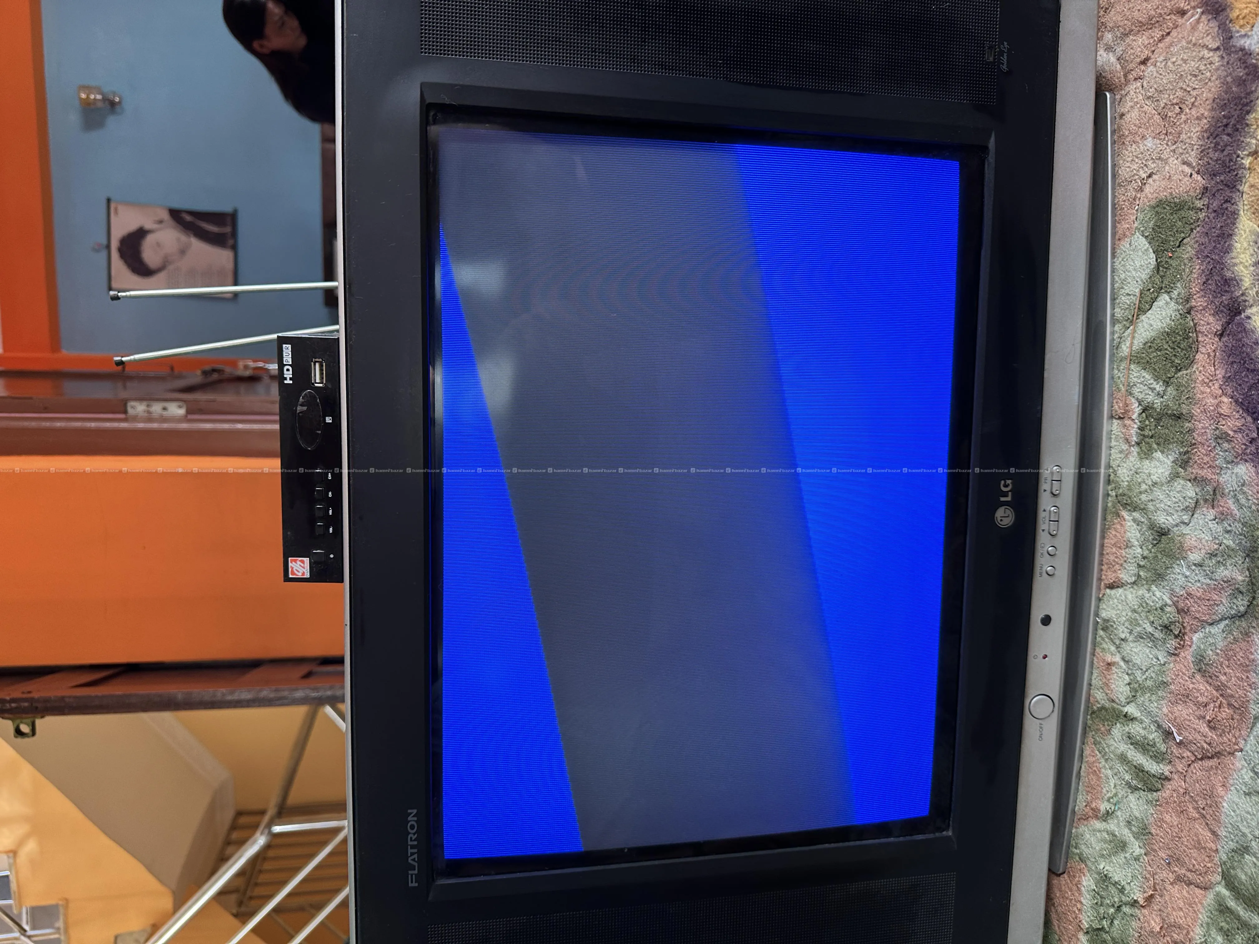 LG Flatron 21" CRT TV 2