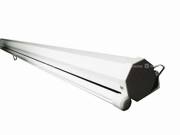 Projector Screen XLAB XPSWM-84 Manual Wall Mount 3