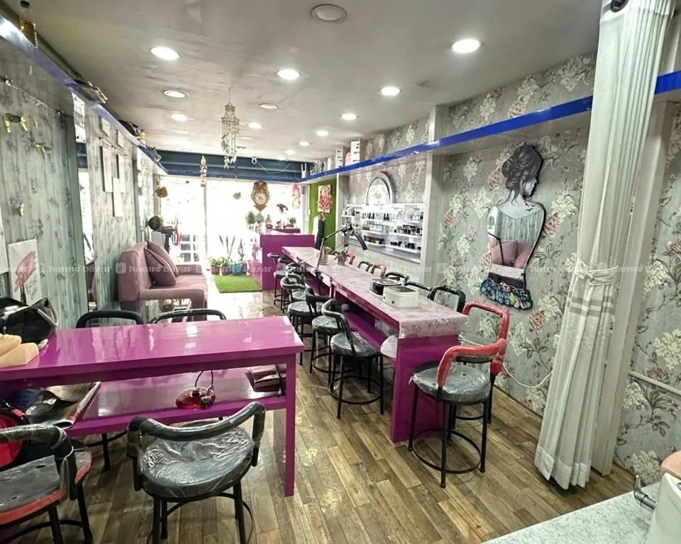 beauty parlour for sale 2