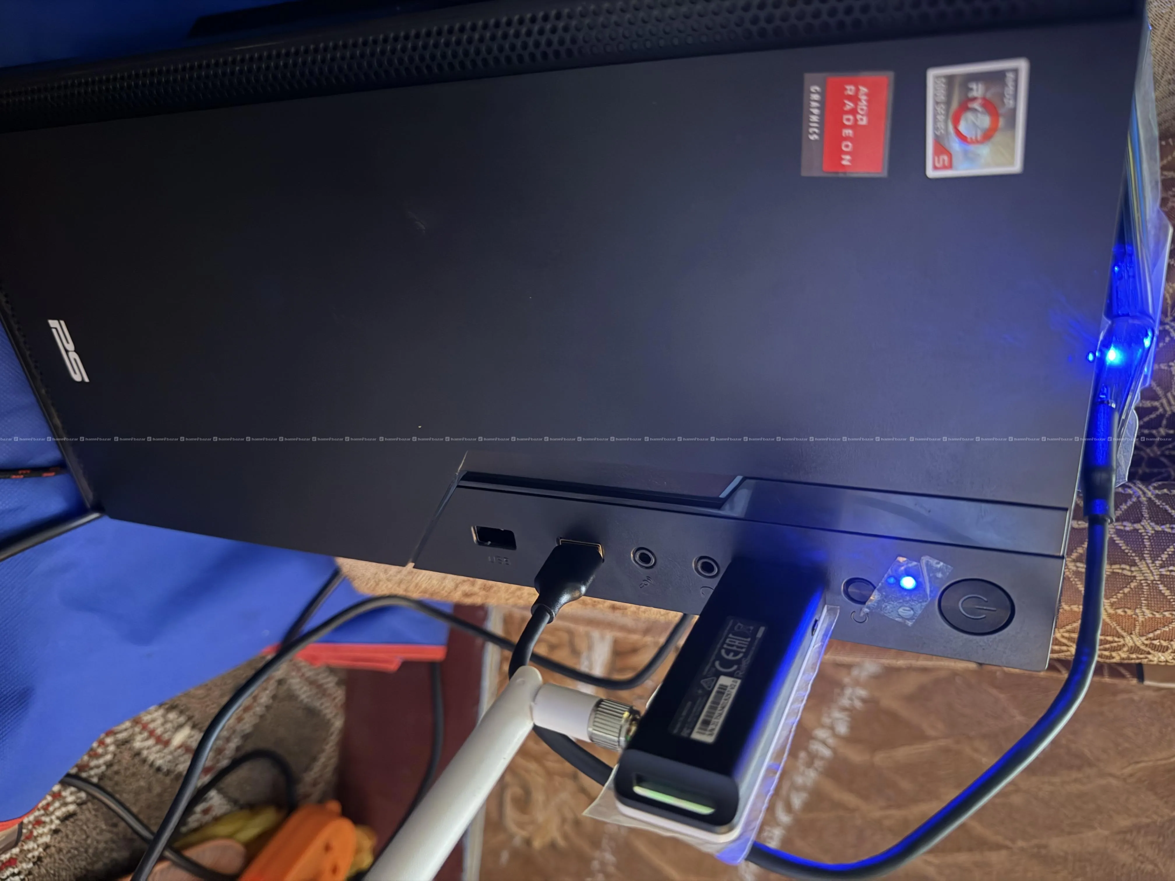 pc with destok mouse keyboard wifi adaptor 500 hdd 3