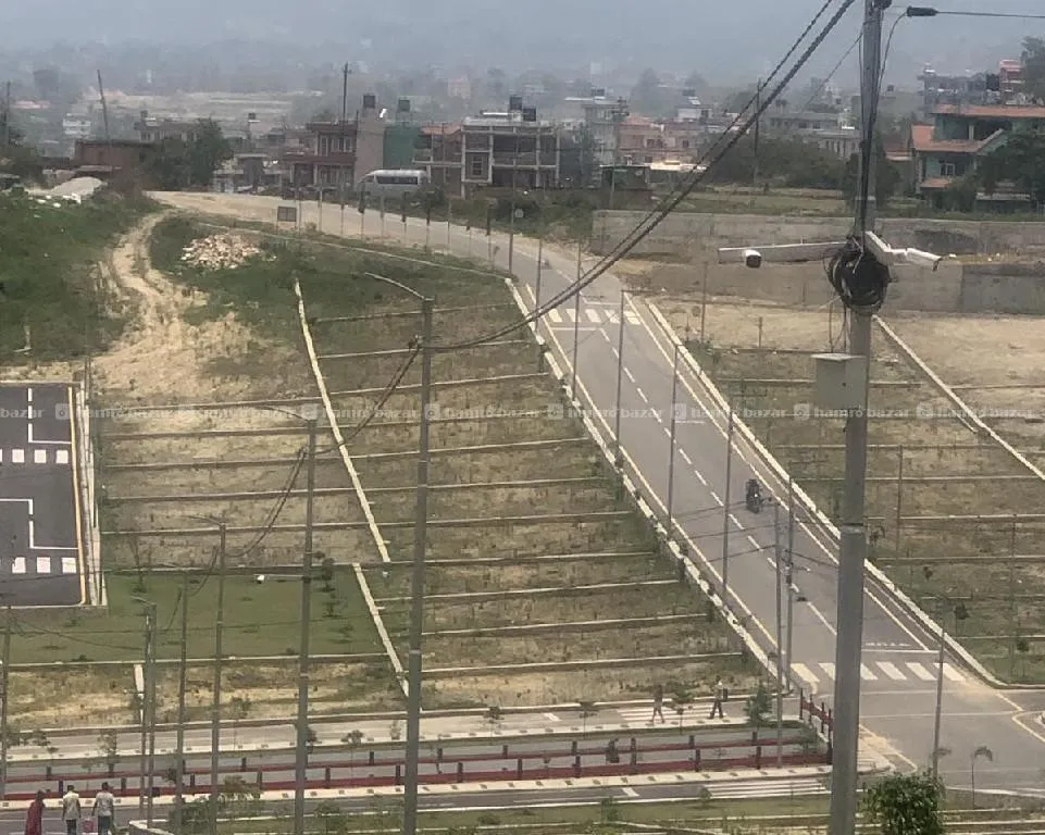 प्रिमीयम / कमर्सियल घडेरी बिक्रीमा - Arniko Highway 7