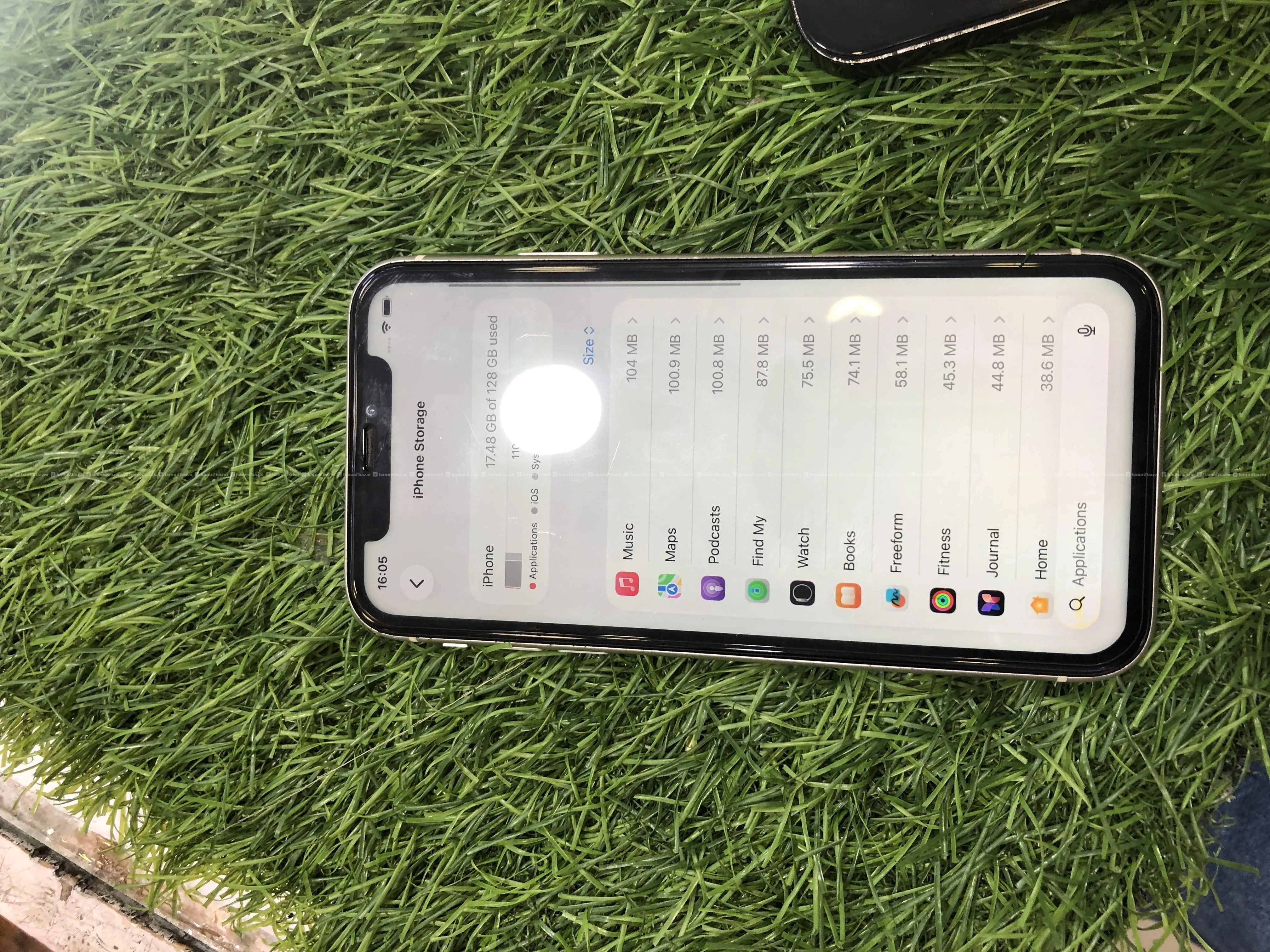 Apple iPhone 11 (128GB) - White Color Fresh Sale 6