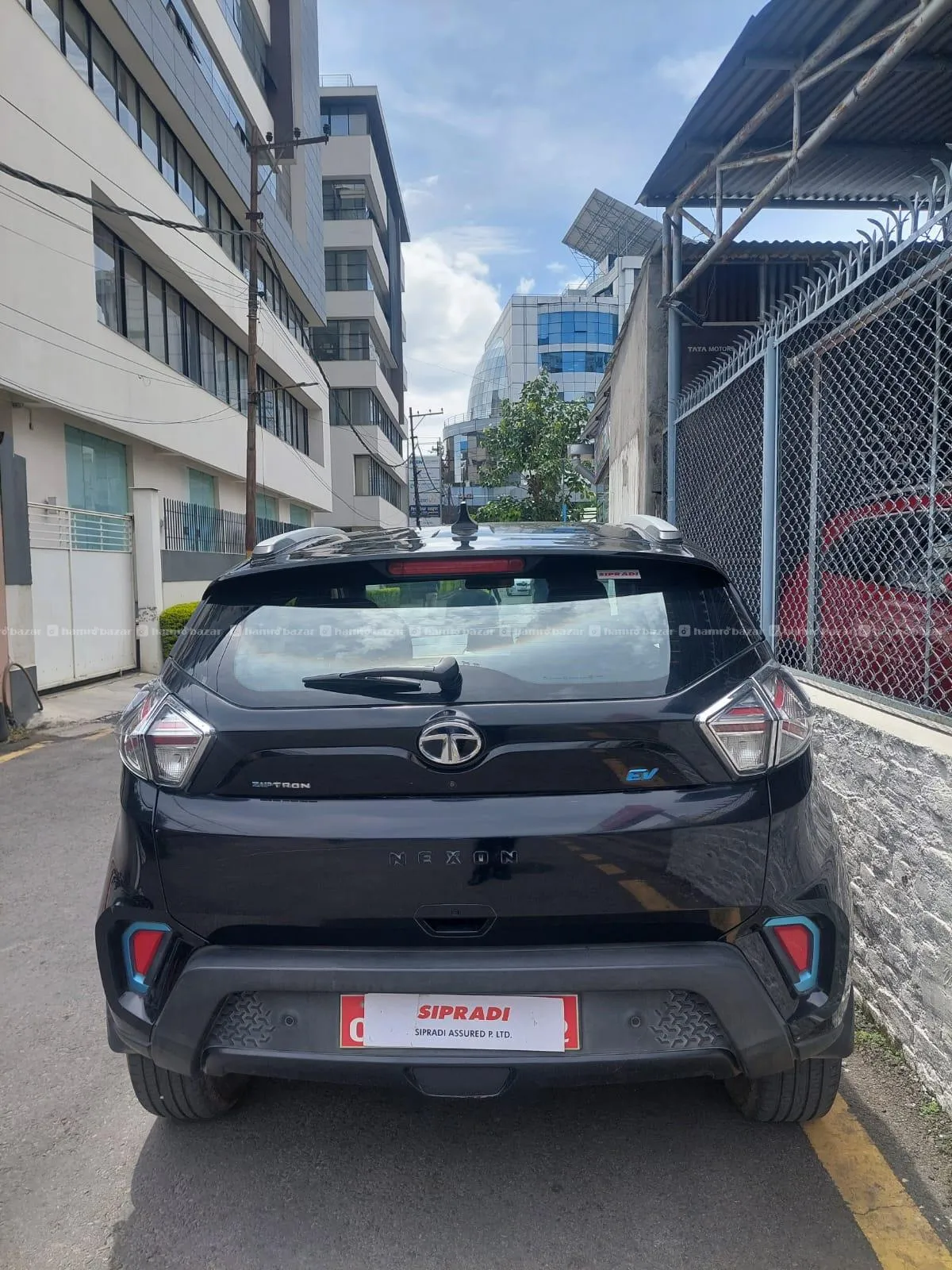 NEXON EV XZ+ LUX (2022) DARK EDITION 4