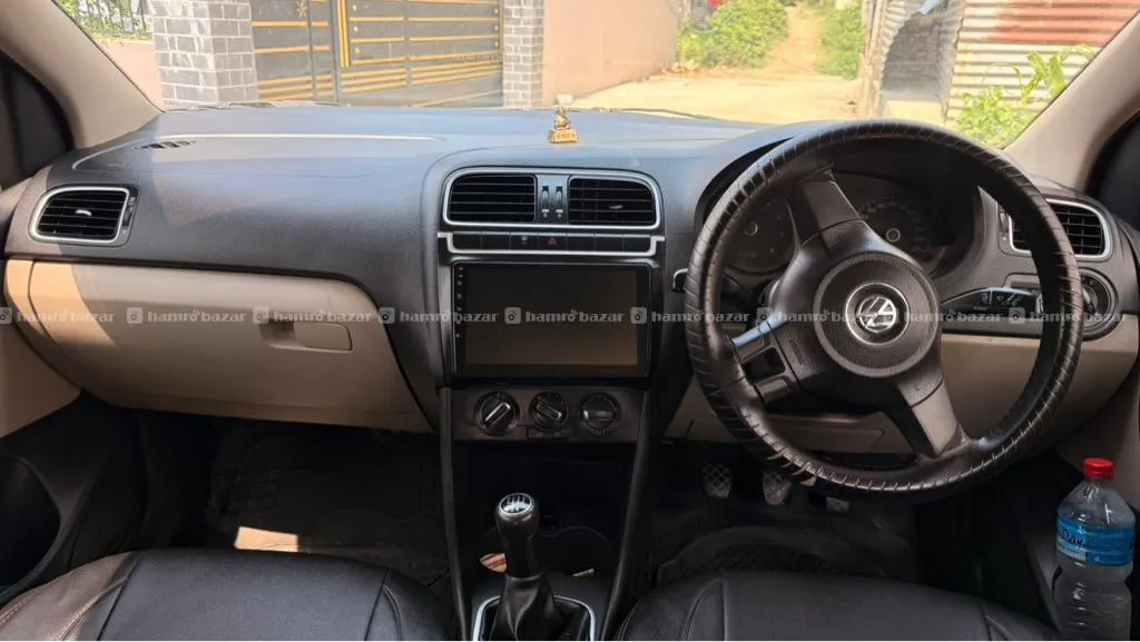 Volkswagen Polo 1.6 2011 Model 2