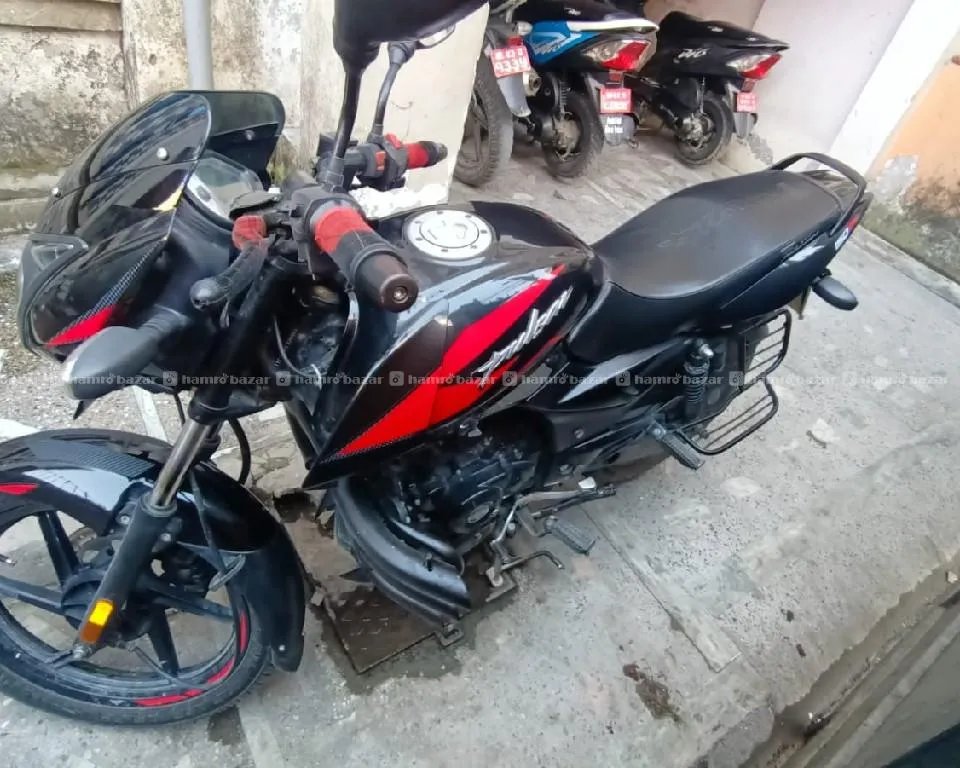 144 lot single hand pulsar 150 like brand new 3