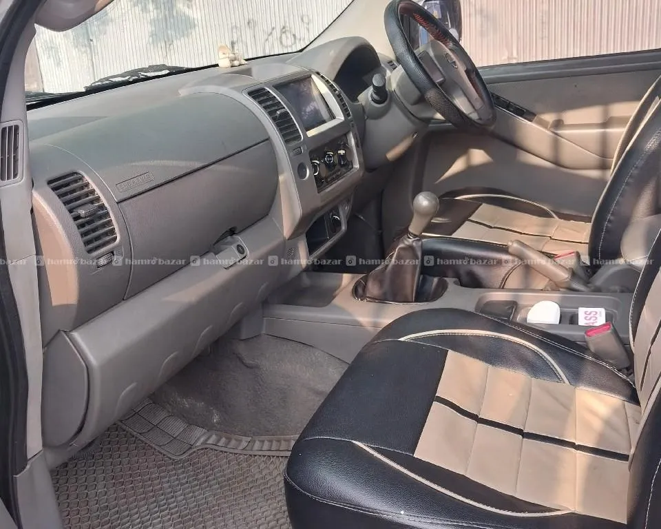 nissan navara sale 4