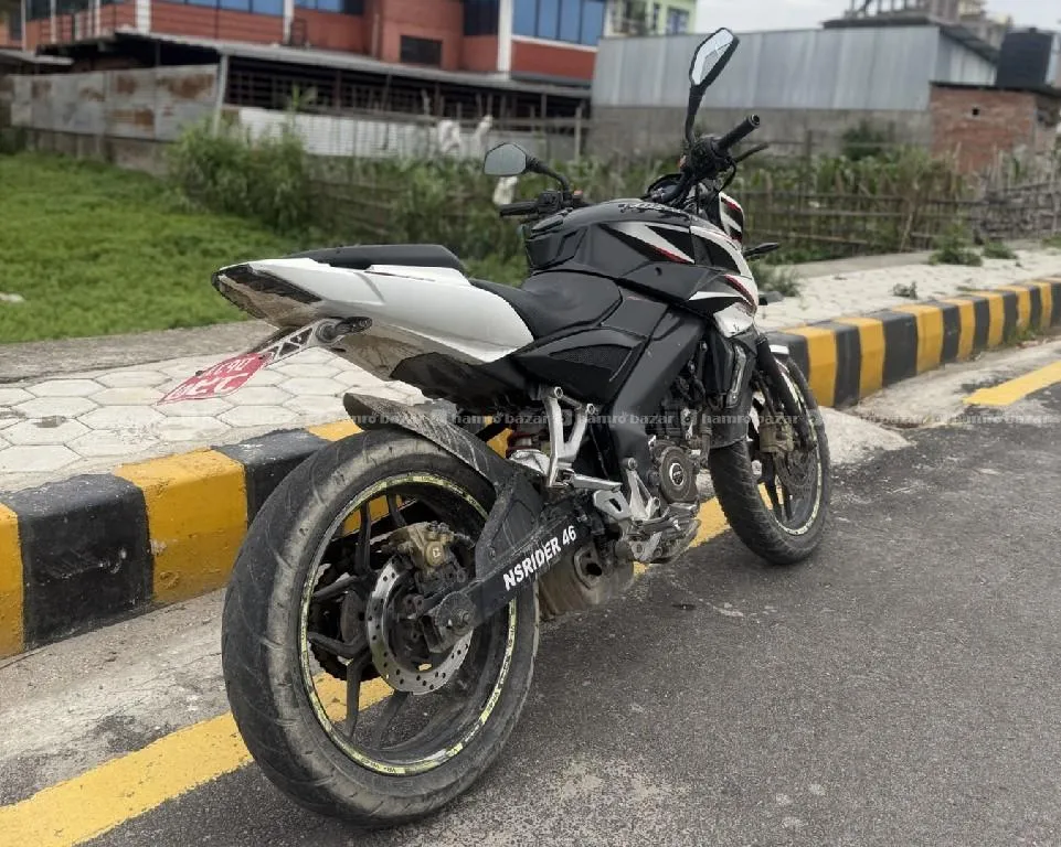 ns200cc - 81 lot 9818846575 or 976-8397661 2